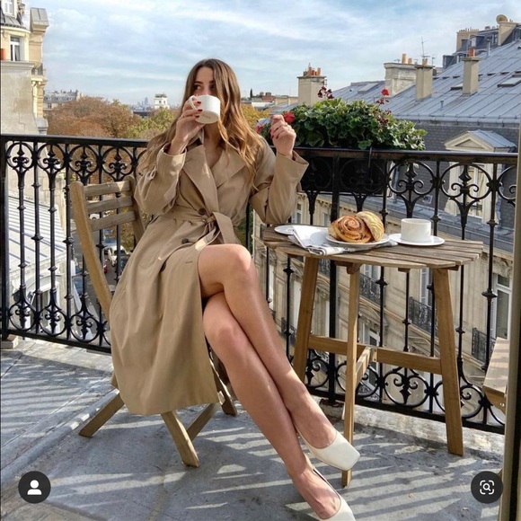 Long trench coat 🧥, insulated with hoodie. All can detach. - Picture 1 of 12